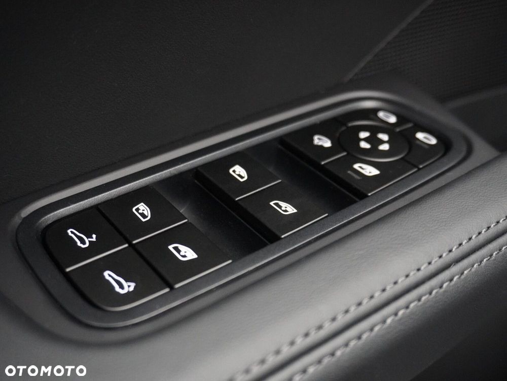 Porsche Cayenne Black Edition - 20