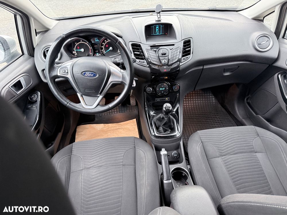 Ford Fiesta 1.6 TDCI DPF Titanium - 5