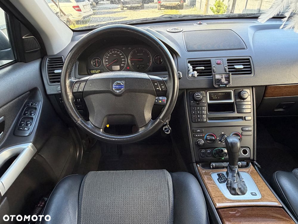 Volvo XC 90 2.4 D5 - 18