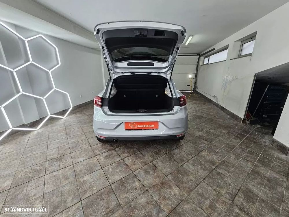 Renault Clio 1.0 TCe Limited Bi-Fuel - 17