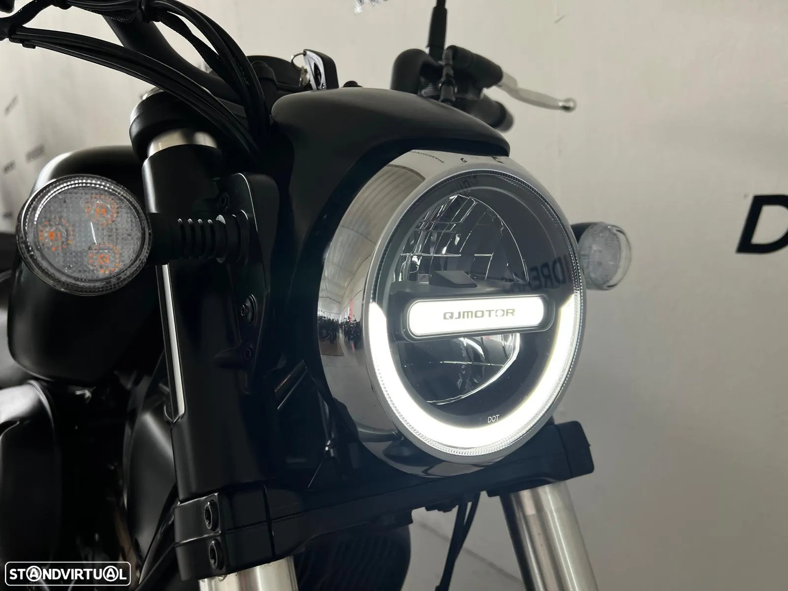 QJ Motor SRV 300 - 12