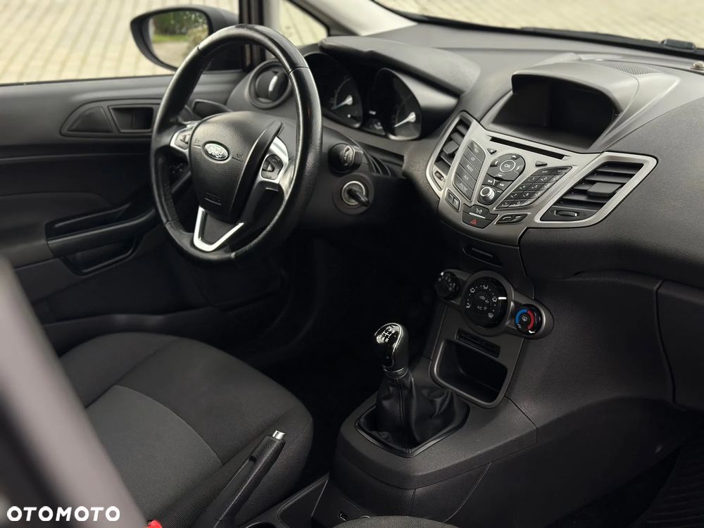 Ford FIESTA VAN - 8