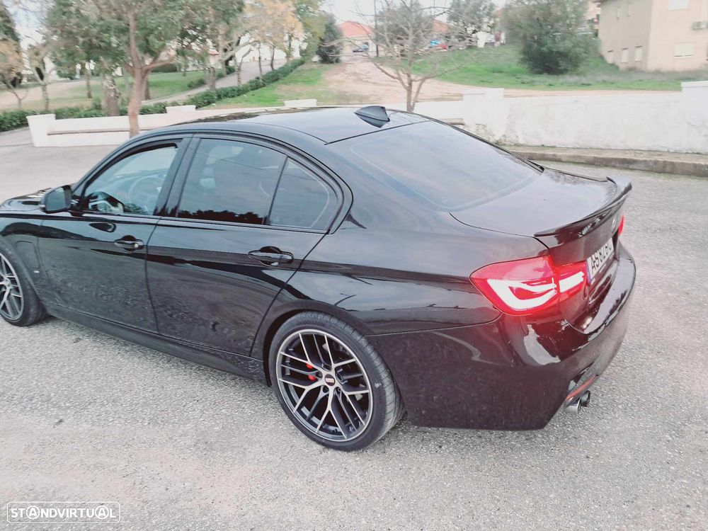 BMW 330 - 12