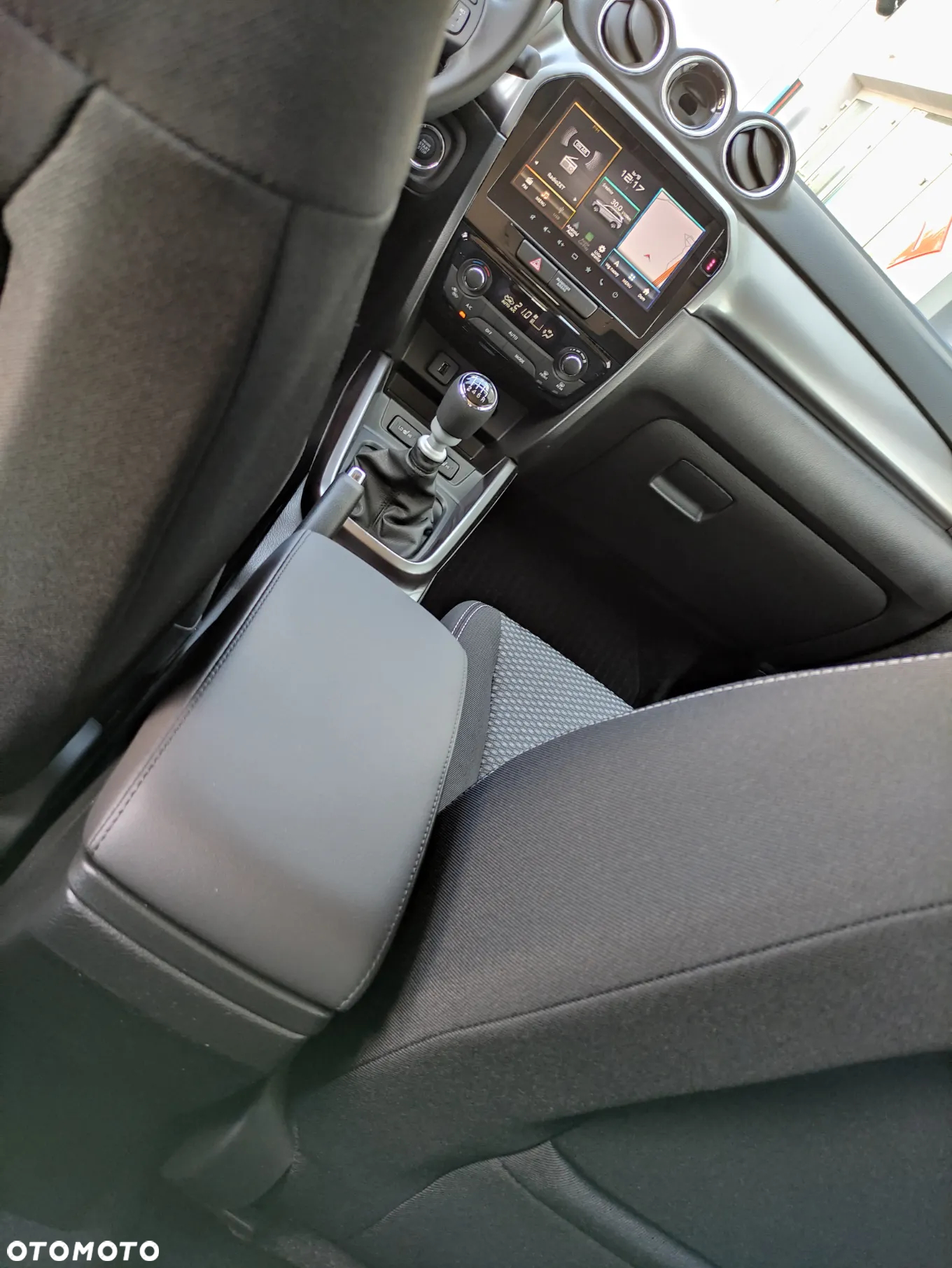 Suzuki Vitara 1.4 Boosterjet mHEV Premium Plus 2WD - 22