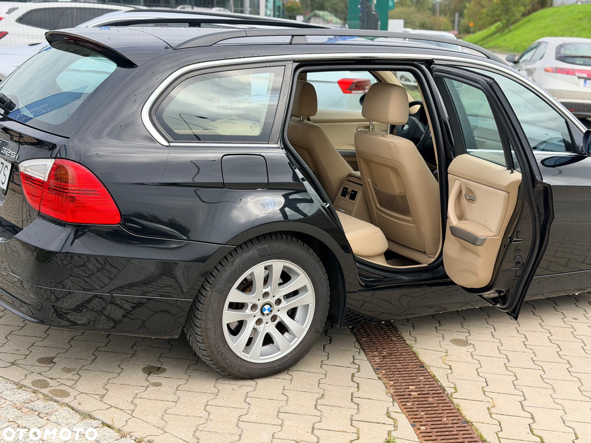 BMW Seria 3 325i - 12