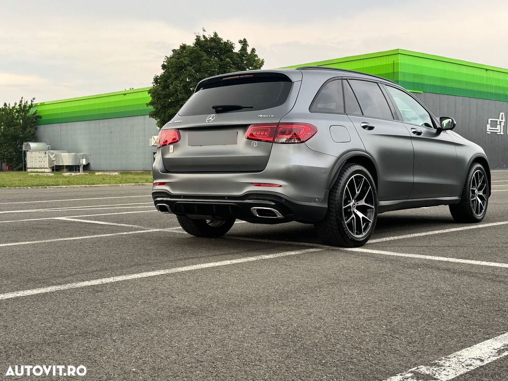 Mercedes-Benz GLC 300 d 4MATIC - 4