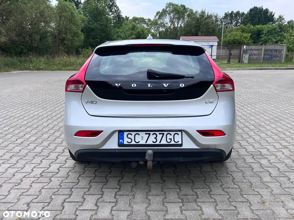 Volvo V40 D2 Momentum - 10