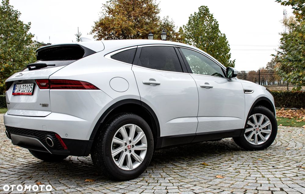 Jaguar E-Pace P250 AWD R-Dynamic S - 8