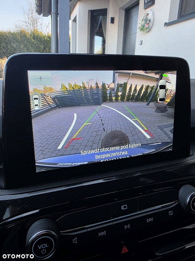 Ford Kuga 1.5 EcoBoost ST-LINE - 38