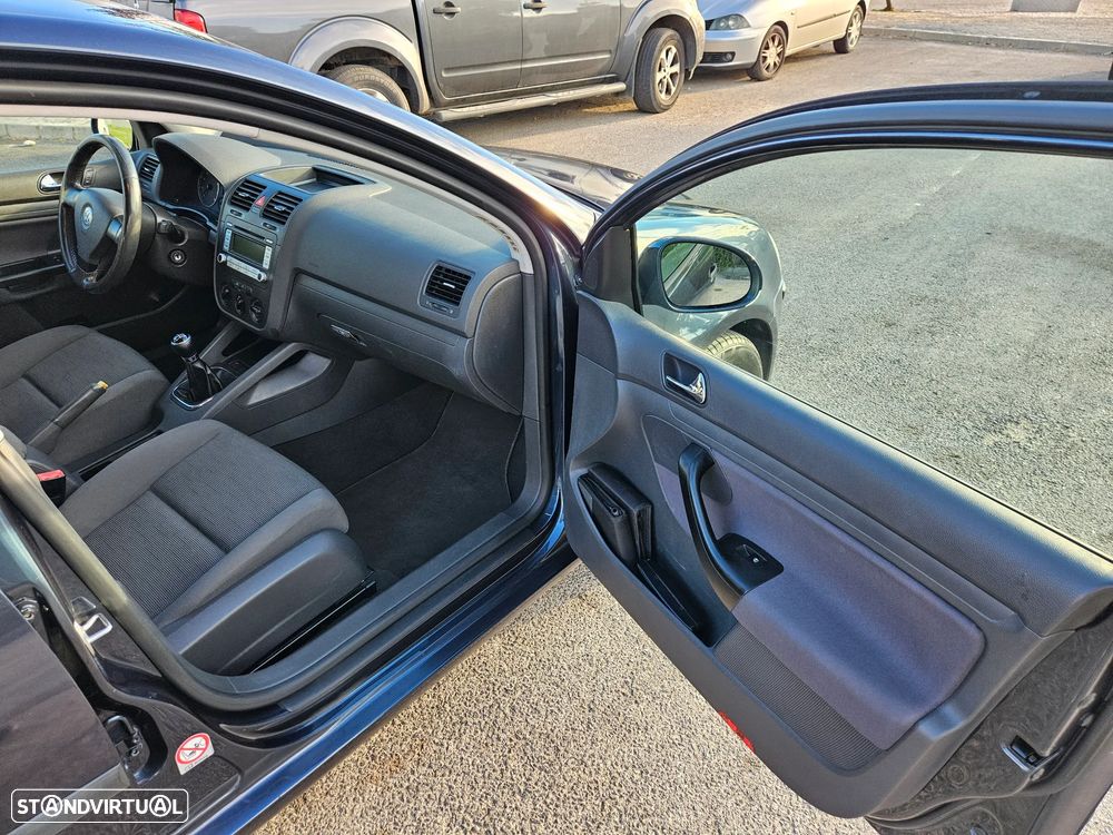VW Golf 1.4 FSi Confortline - 6