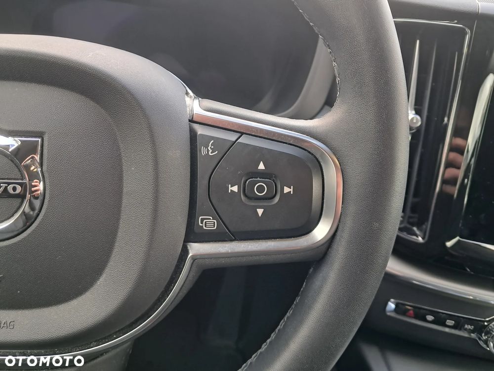 Volvo XC 60 B4 B Core - 16