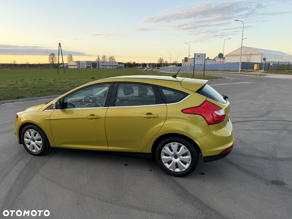 Ford Focus 1.6 EcoBoost Gold X (Trend) - 4