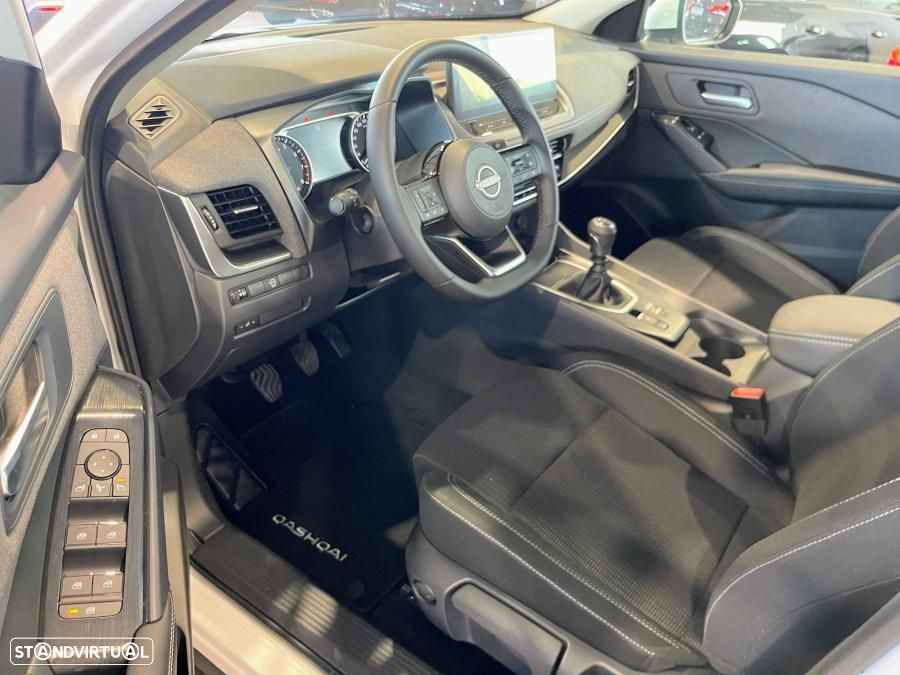 Nissan Qashqai 1.3 DIG-T Engage - 8