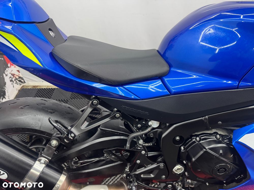 Suzuki GSX-R - 32