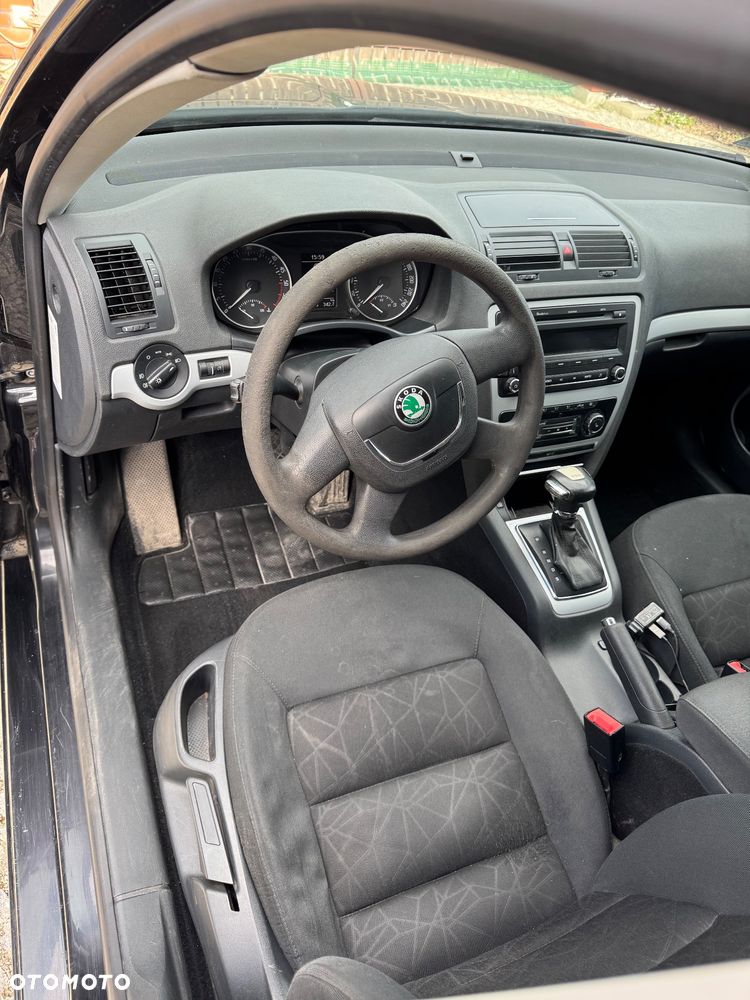 Skoda Octavia 1.6 TDI Family Plus DSG - 8