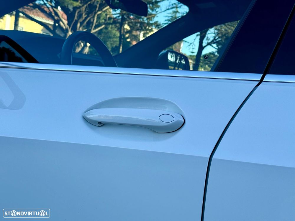 BMW 118 i Pack Desportivo M Auto - 23