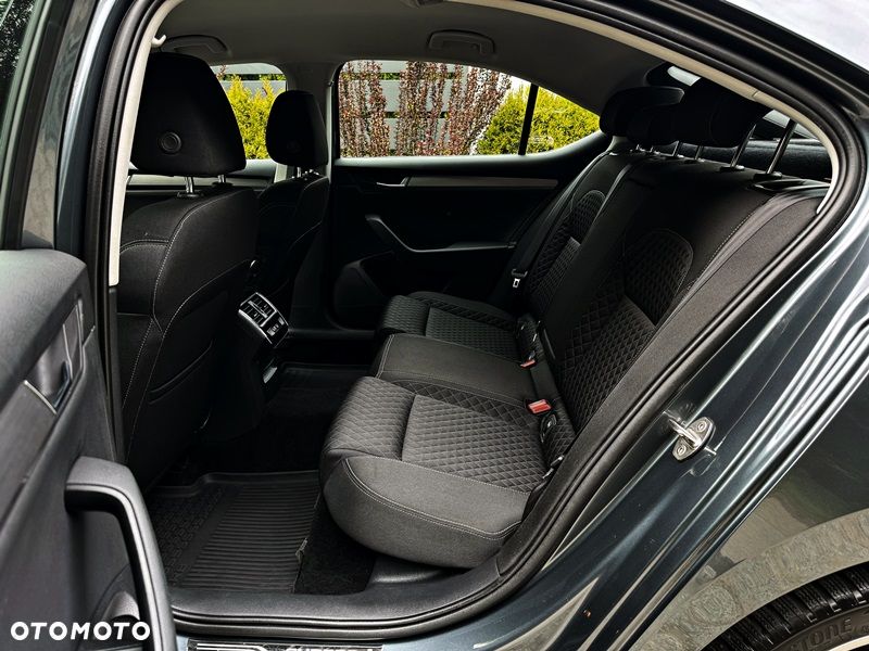 Skoda Superb 2.0 TDI SCR 4x4 Ambition DSG - 15