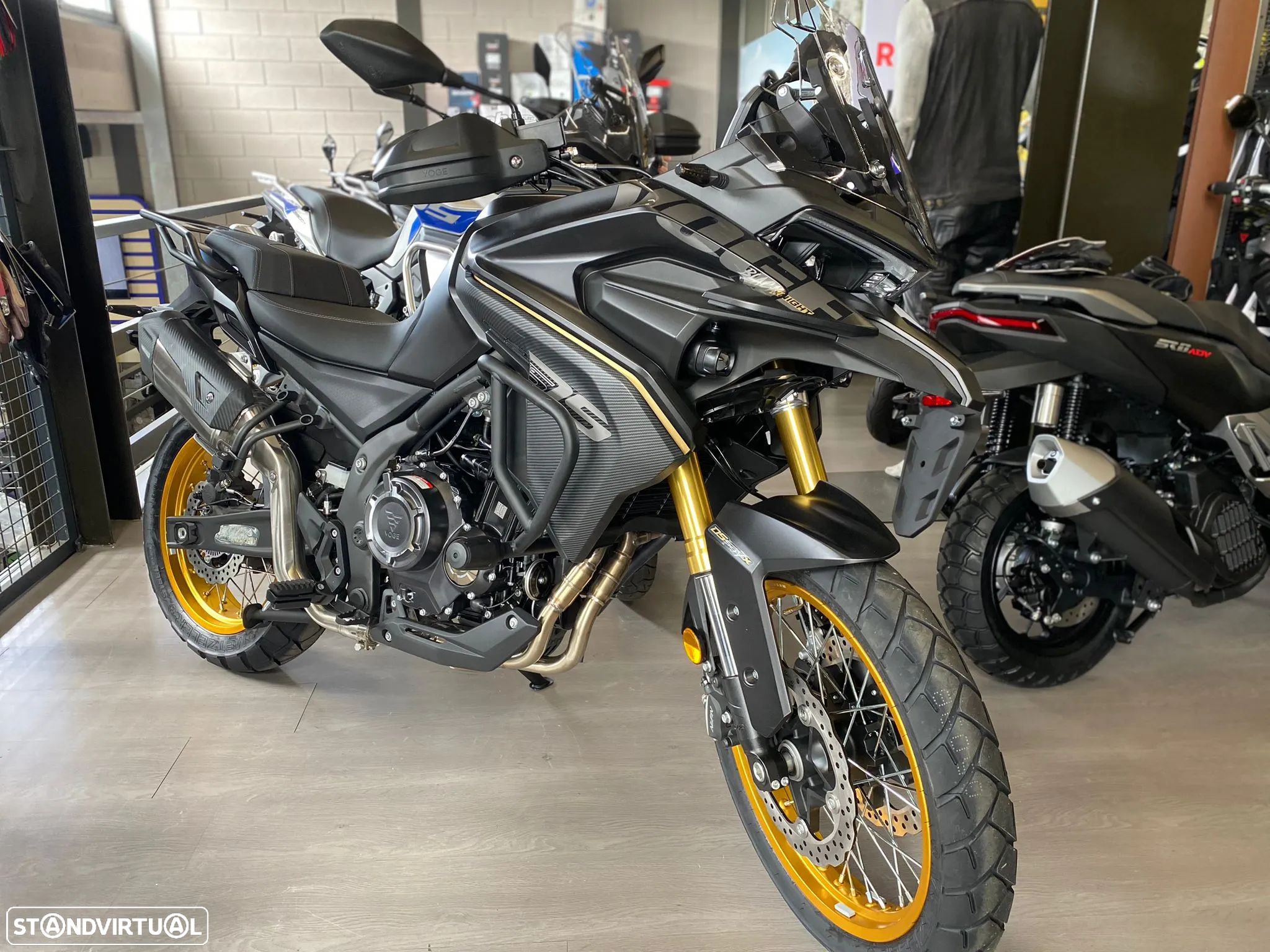 Voge 525DSX Black Night - 1