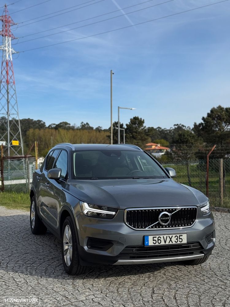 Volvo XC 40 2.0 D3 Momentum Plus - 1