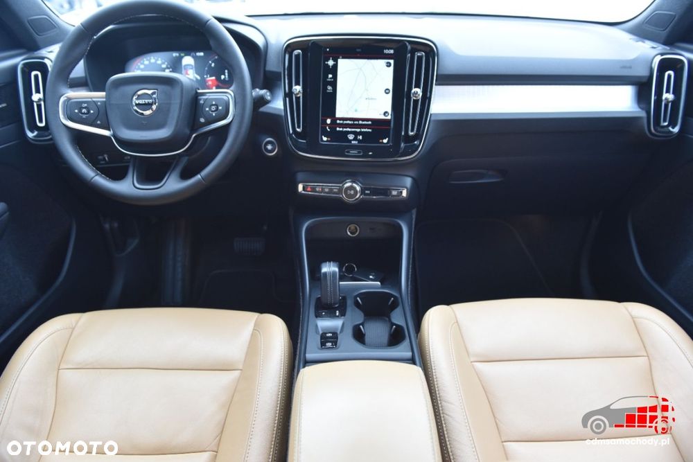 Volvo XC 40 - 22
