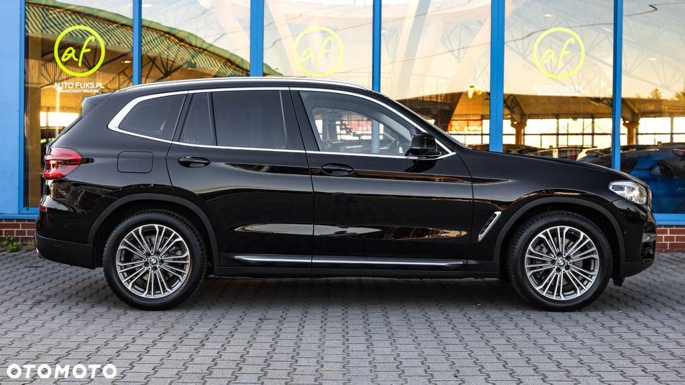 BMW X3 xDrive30i Luxury Line - 9