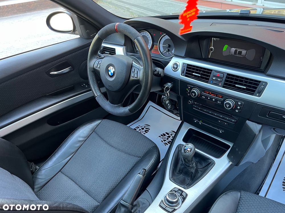 BMW Seria 3 320d DPF Blue Performance Edition Fleet Sport - 31