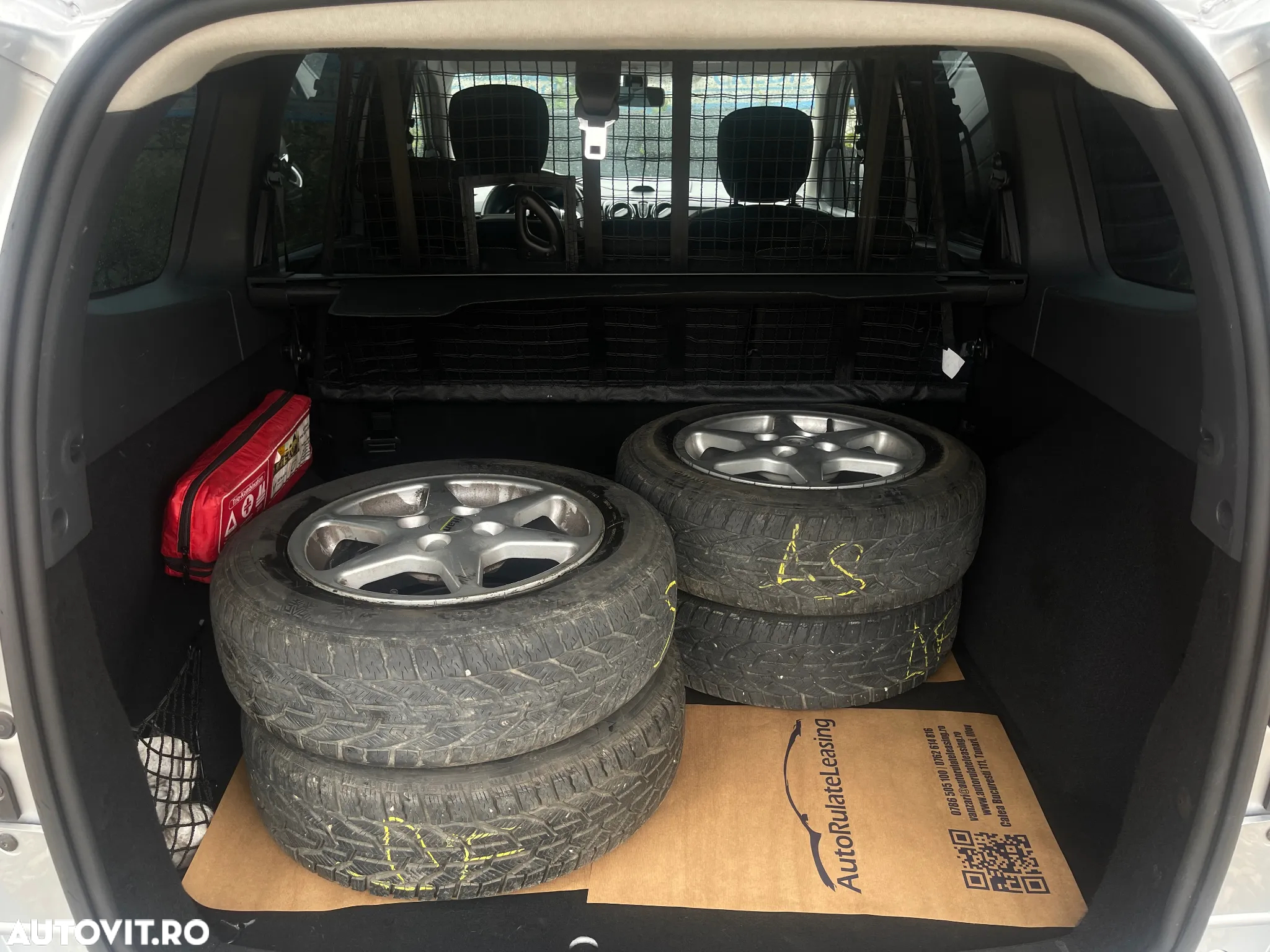 Dacia Lodgy 1.5 Blue dCi Stepway - 24