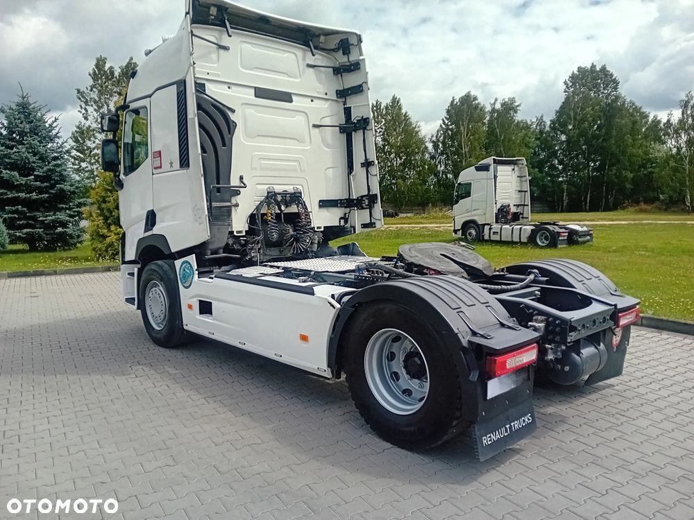Renault GAMA T - 8