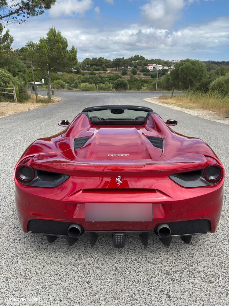 Ferrari 488 Spider - 8
