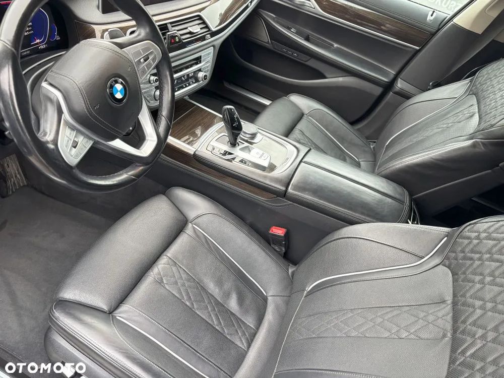 BMW Seria 7 740Li - 6