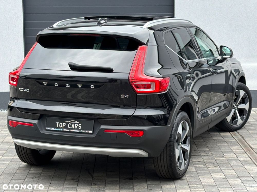 Volvo XC 40 B4 B Geartronic RDesign - 32