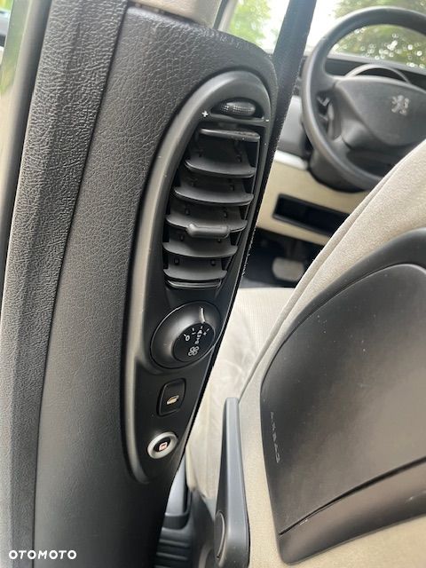 Peugeot 807 140 Automatik Premium - 21