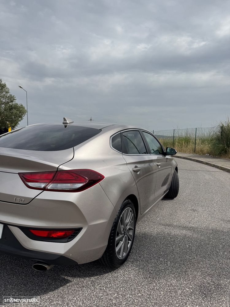 Hyundai i30 Fastback 1.0 T-GDI Style - 4