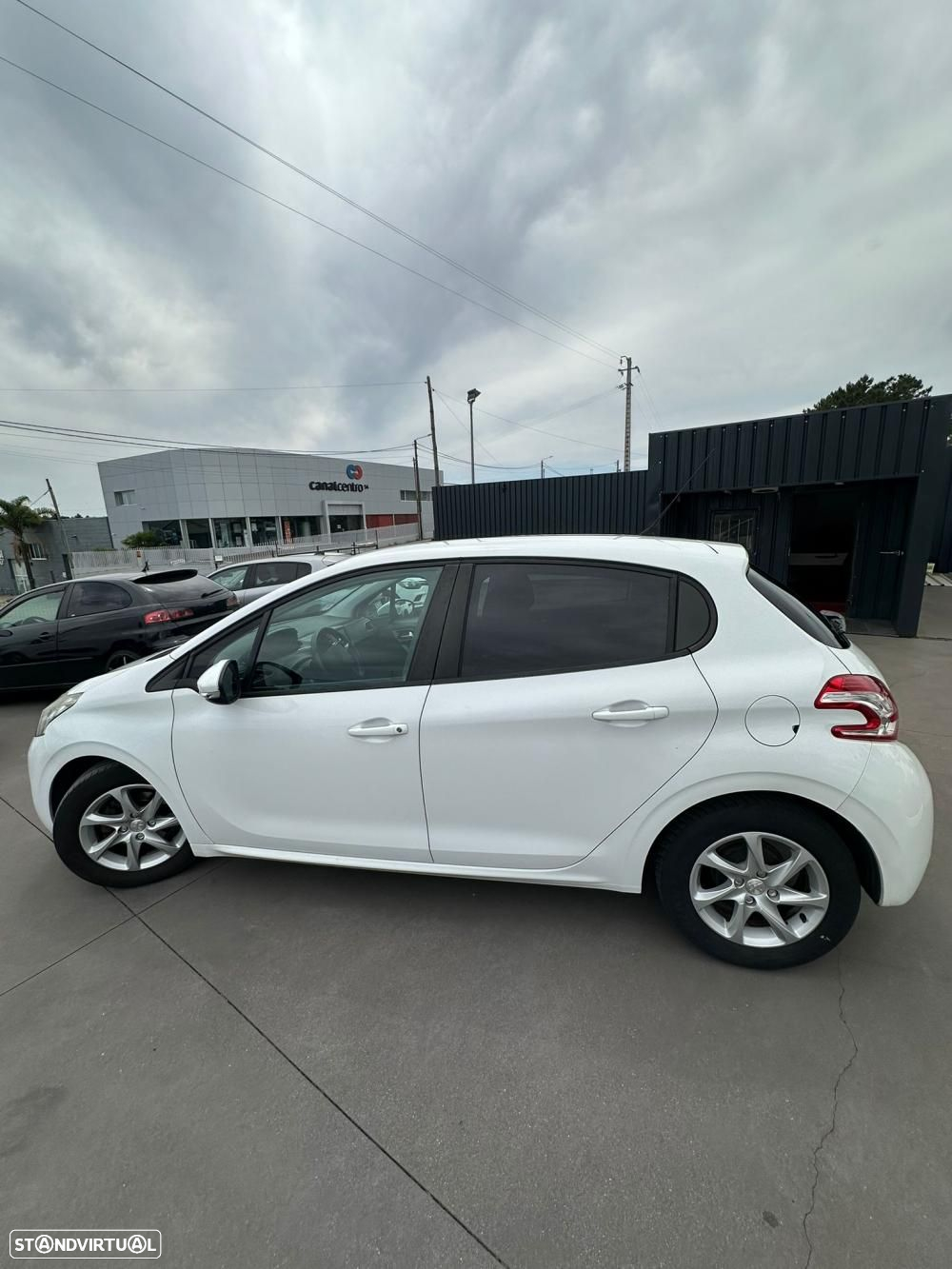 Peugeot 208 1.4 HDi SE Style - 2