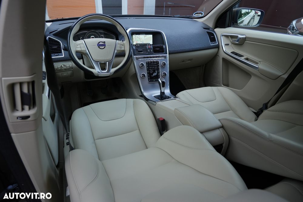 Volvo XC 60 D4 Summum - 16