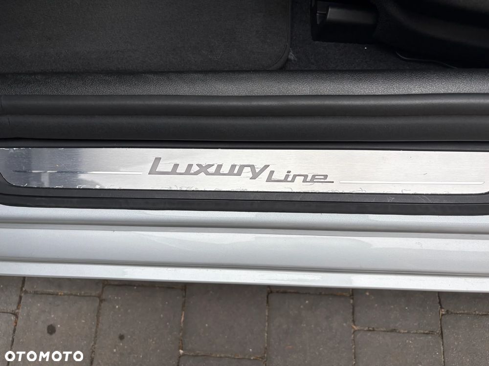 BMW Seria 5 540i Luxury Line - 17