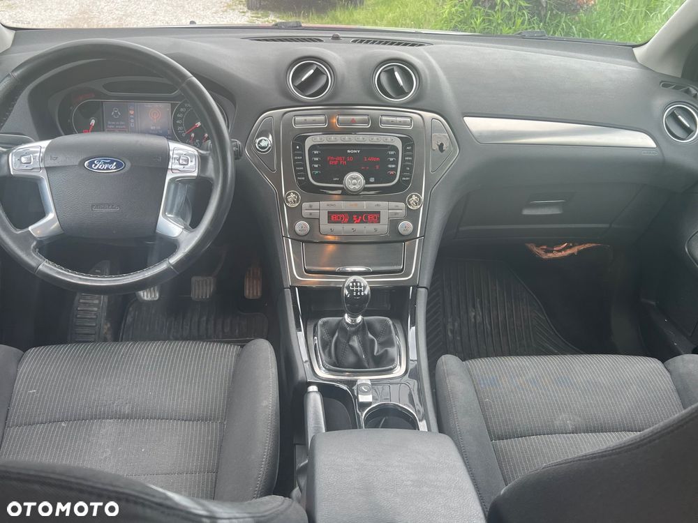 Ford Mondeo - 8