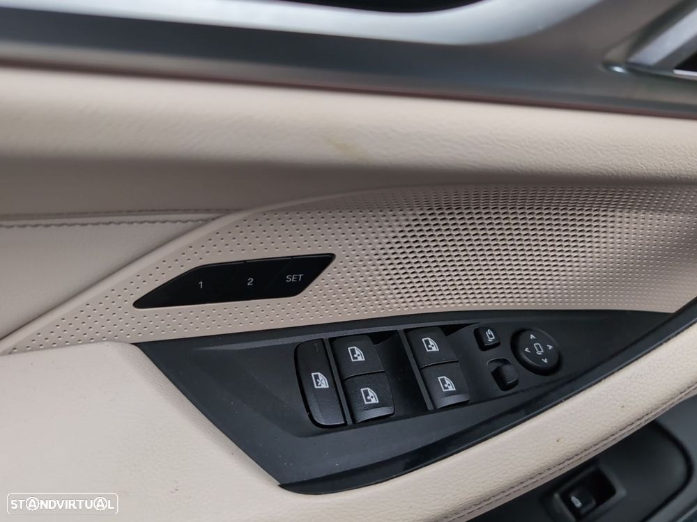 BMW i4 eDrive40 Pack Desportivo M - 17