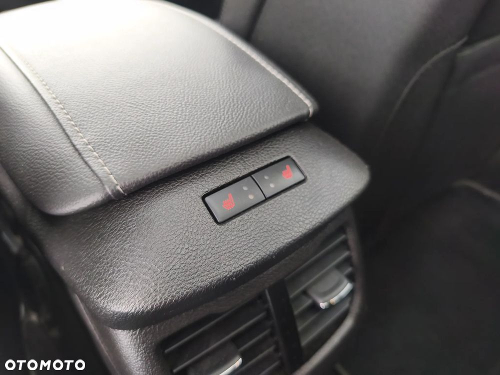 Ford Mondeo 2.0 EcoBlue Allrad Titanium - 31