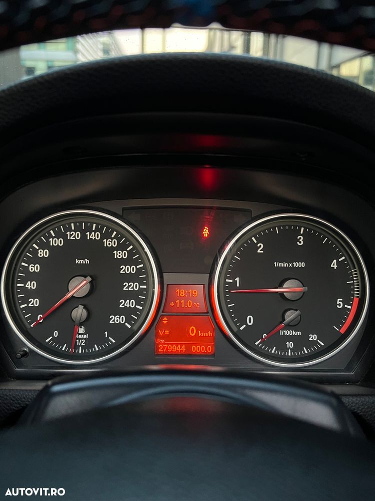 BMW Seria 3 320d M Sport Edition - 13