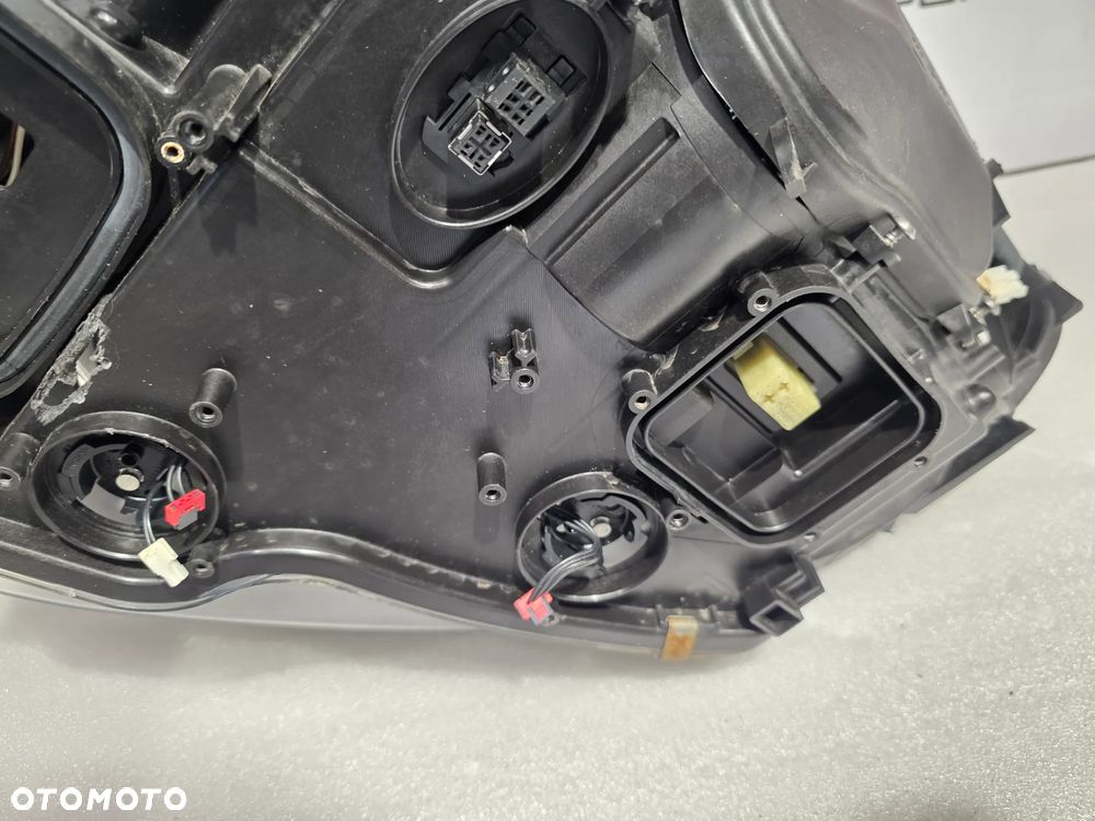 BMW E92 / E93 PRAWY BI-XENON SKRĘTNY DYNAMIC PRAWA LAMPA PRZEDNIA PRZÓD , NR 7239932 / 7239932-07 / 0301261284 , NR AUKCJI LPP201 - 36