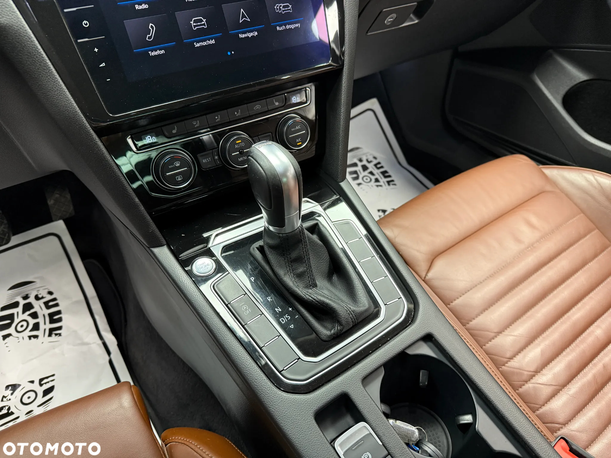 Volkswagen Passat - 13
