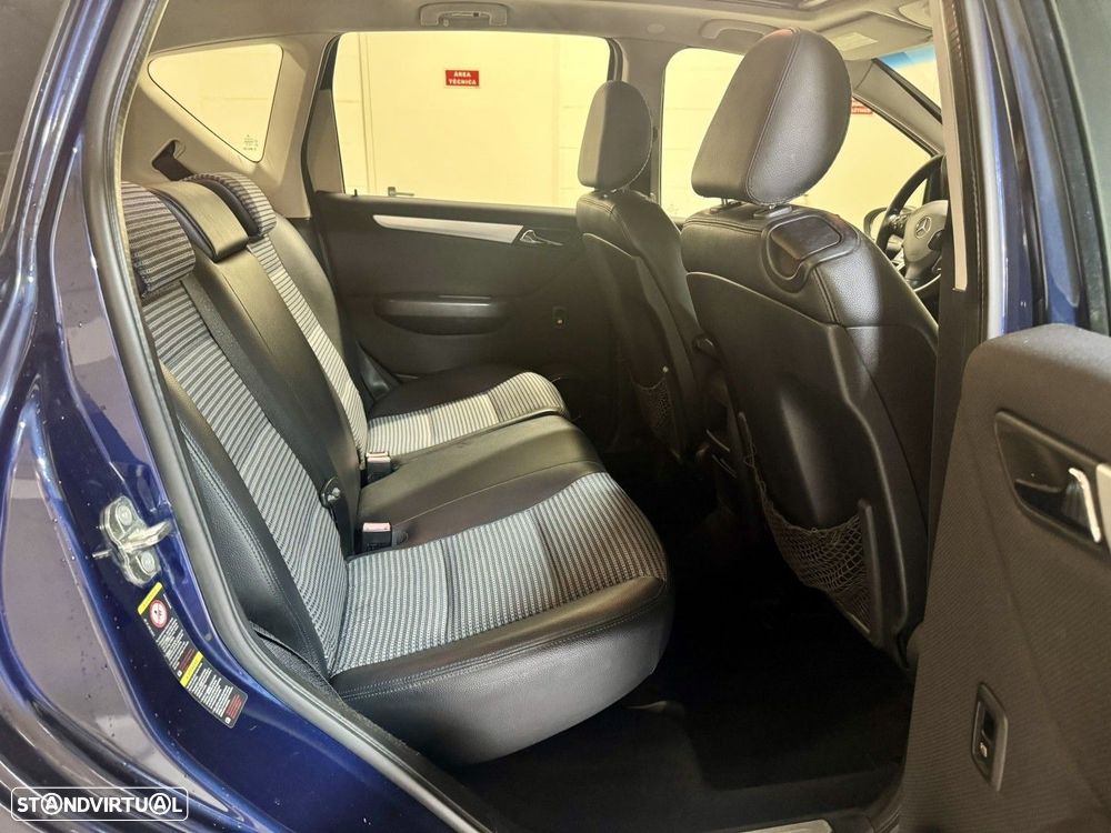 Mercedes-Benz A 200 CDI Avantgarde - 29
