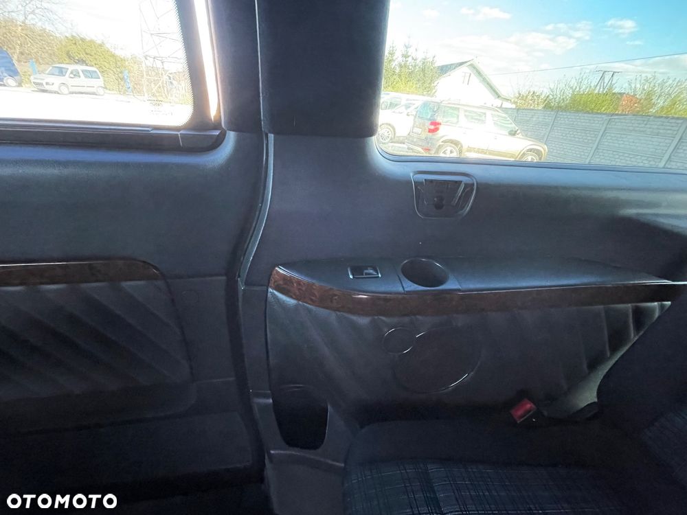 Mercedes-Benz Viano 2.8 CDI Ambiente (d³ugi) - 13