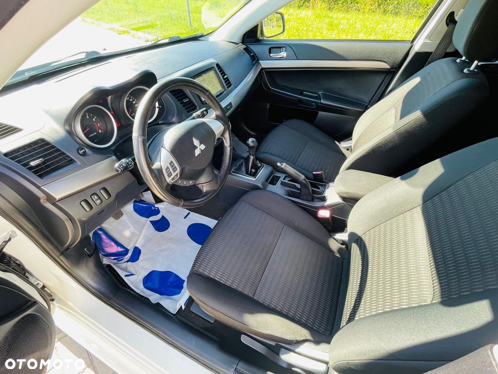 Mitsubishi Lancer 1.6 ClearTec Invite - 9