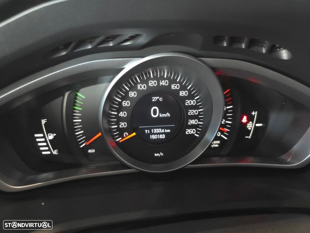 Volvo V40 1.6 D2 Momentum - 23