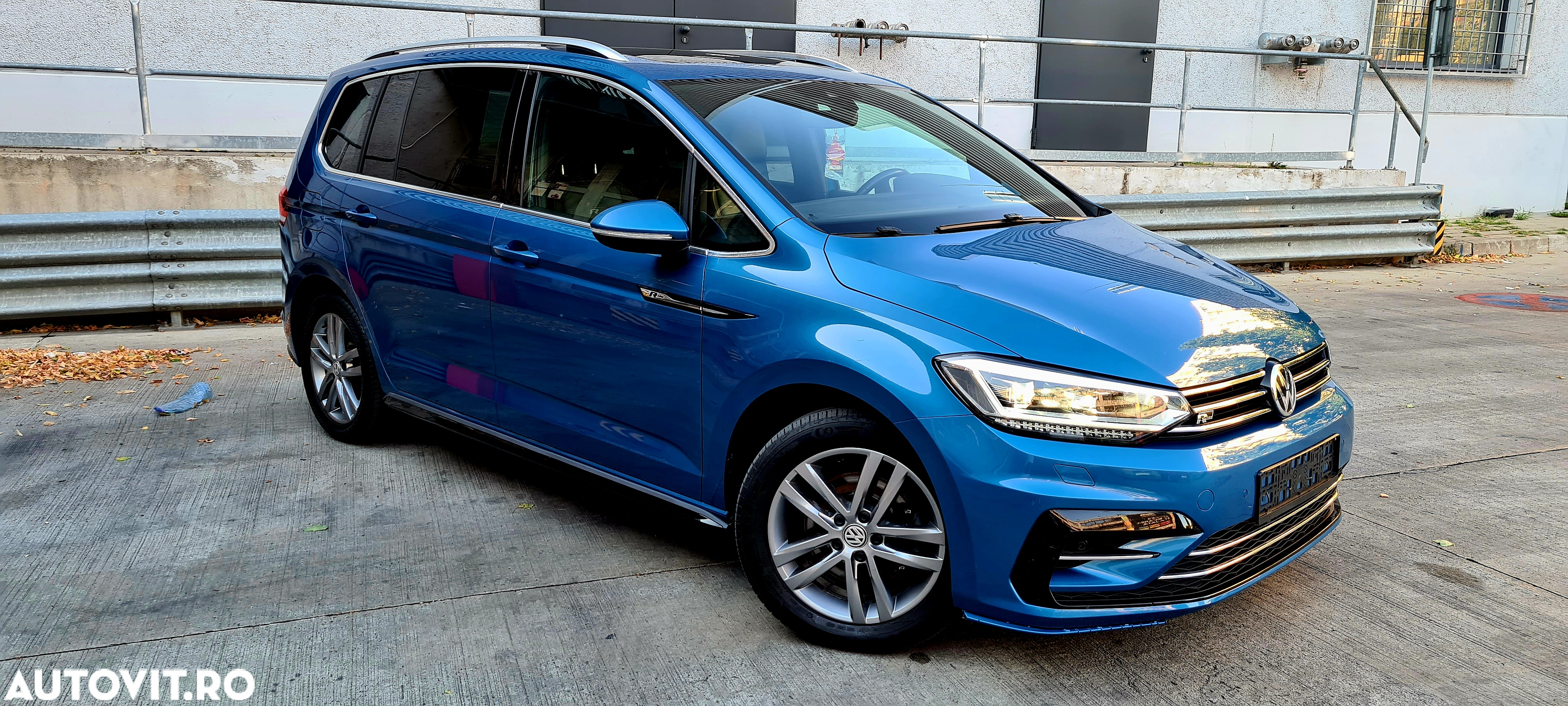 Volkswagen Touran - 13