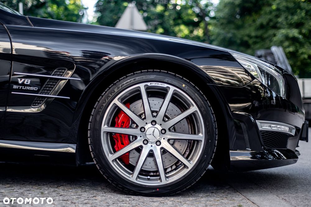 Mercedes-Benz SL 63 AMG AMG Speedshift MCT 7-Gang Sportgetriebe AMG Performance Package - 3