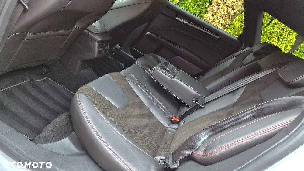 Ford Mondeo - 18
