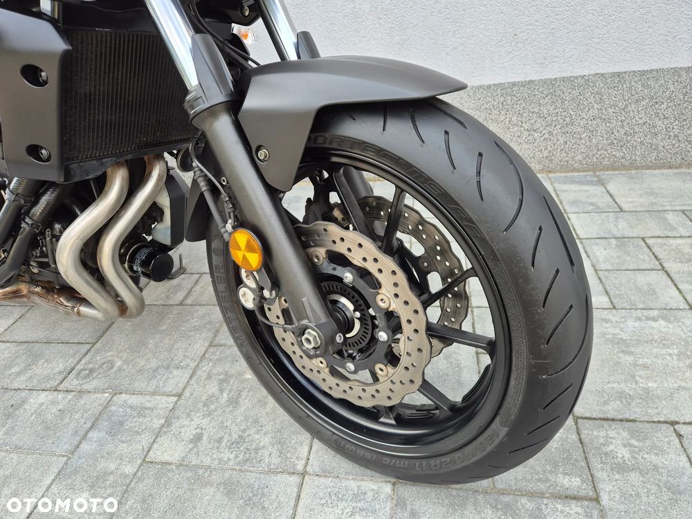Yamaha MT - 6
